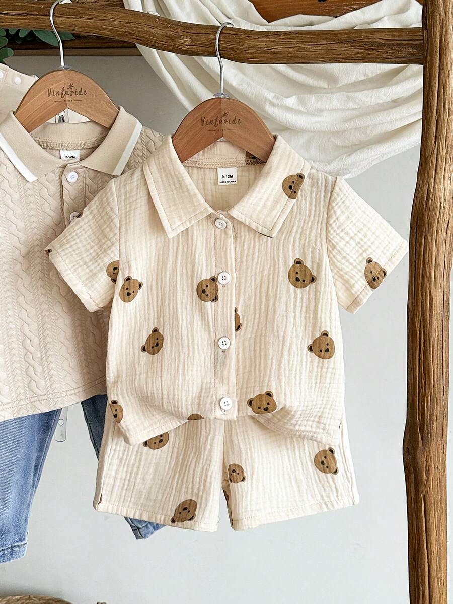 SHEIN Vintaside Kids 男婴夏季休闲纹理小熊印花短袖上衣和短裤套装 - 卡其色 - 查看 1
