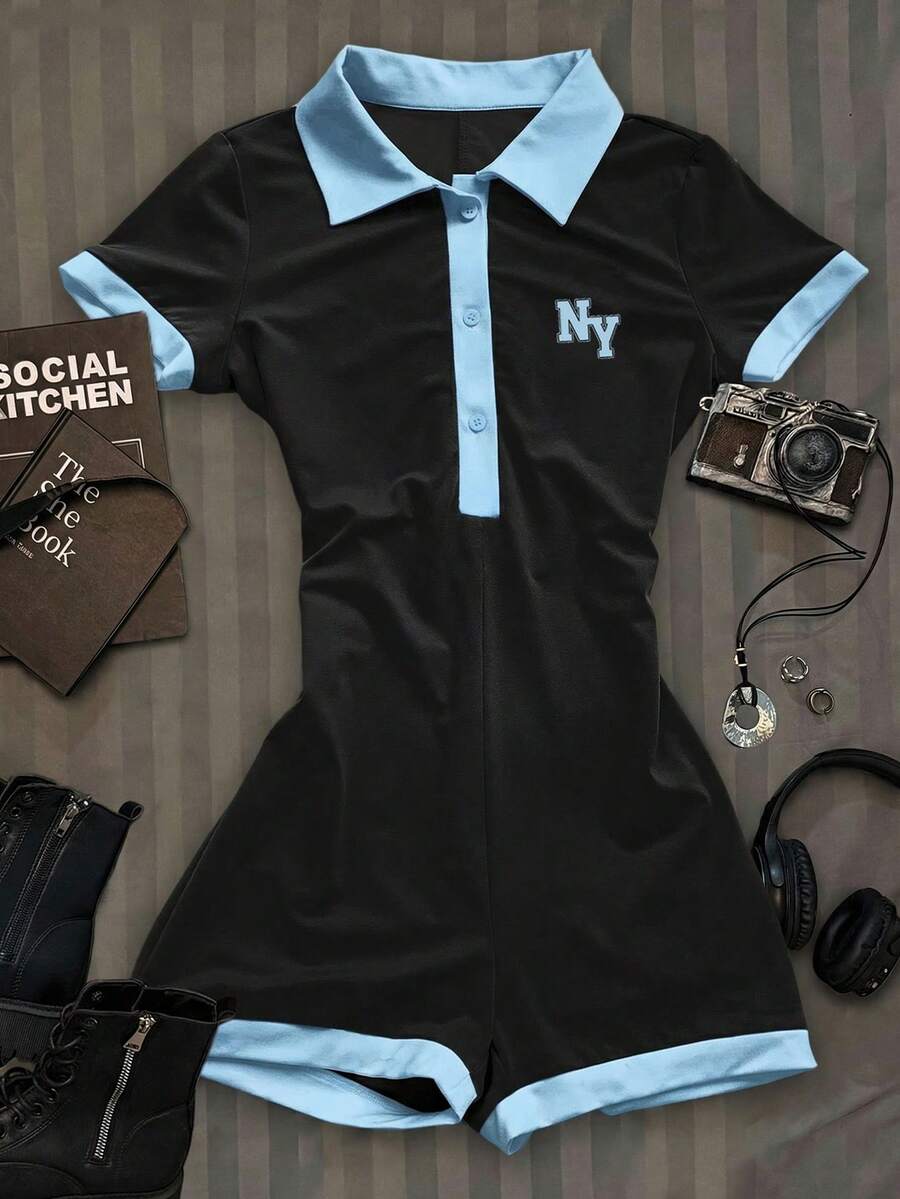 Attitoon Bộ jumpsuit phong cách sinh viên tối giản thường ngày, cổ áo polo, phối màu đen và xanh da trời, in chữ NY, thích hợp cho đầu thu, kiểu dáng đa năng, cổ điển, gợi cảm, dễ thương, phong cách Y2K, Coconut Girl, Boho, Hippie, lễ hội âm nhạc, thích hợp cho mùa thu/đông. - Màu xanh lam - Xem 1