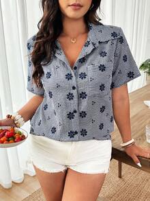 SHEIN LUNE Chemise à manches courtes à imprimé à carreaux et floral, à simple boutonnage, polyvalente et décontractée pour le port quotidien. Tenue de plage pour femmes. Hauts conservateurs pour femmes. Chemises d'été décontractées pour femmes. Polo blouse pour femmes. Hauts d'été décontractés pour femmes. - Bleu azur - Voir 5