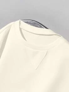 SHEIN Mirajuku 男童休闲简约纯色圆领套头T恤，领口三角形设计，面料舒适，适合春、夏、秋季穿着，多种场合皆宜。 - 杏色 - 查看 4