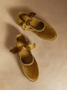 yellow brown