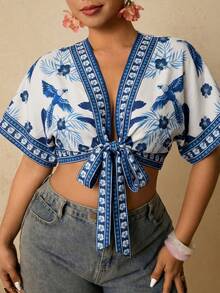 SHEIN TRVLCHIC Plus Size Tropical Print Batwing Sleeve Tie Front Cropped Shirt - Multicolor - View 3