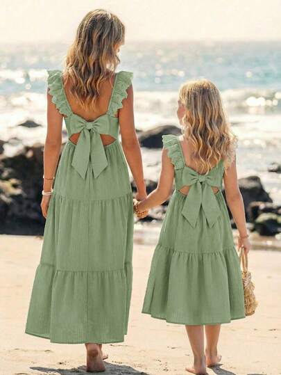 Emery Rose Kids Emery Rose Kids Đầm dệt trơn cổ vuông viền bèo cho bé gái tuổi teen màu be, đầm màu be cho bé gái, đầm màu sâm panh cho bé gái tuổi teen, đầm xếp nếp cho bé gái