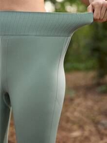 In My Nature Quần legging yoga cạp cao không đường may, ôm bụng dành cho nữ; Quần bó thể thao co giãn cao, đa năng; Thích hợp cho yoga, hoạt động ngoài trời, thể dục, đạp xe, chạy bộ, tập luyện; - Màu xanh lá cây đậm - Xem 7