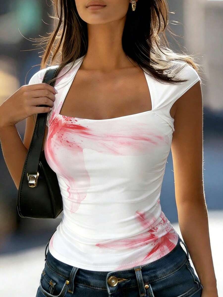 Ellegaria. 时尚修身插肩袖U领收腰高弹针织白色印花春夏女式T恤 白色女式T恤 花卉女式T恤 夏季T恤 派对T恤 沙滩T恤 优雅T恤 休闲T恤 度假T恤 商务T恤 花朵T恤 女式修身上衣 女式T恤 女式短袖上衣 夏季女式上衣 女式T恤 - 彩色 - 查看 1