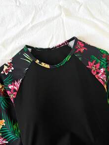 SHEIN 少女插肩袖热带植物印花上衣和短裤泳衣套装 - 黑色 - 查看 7