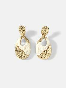MOTF PREMIUM 金色锤纹图案夸张白色树脂耳环 - 金黃色 - 查看 2