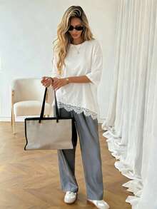 Easowa 女士休闲纯色不对称下摆蕾丝拼接T恤，百搭日常穿着，春夏休闲上衣，适合度假、夏季、春季、春假及各种场合，包括沙滩装、休闲衬衫、外套和夏季上衣。 - 白色 - 查看 6