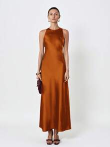 Aveloria Modichic 简约优雅不对称斜裁双面缎面醋酸纤维面料A字无袖连衣裙（女款） - 橘色 - 查看 2