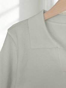 Franclia Áo dệt kim ngắn tay cổ bẻ đơn giản, màu trơn dành cho nữ, kiểu dáng ôm sát, thích hợp cho mùa xuân/hè. - Xám - Xem 4