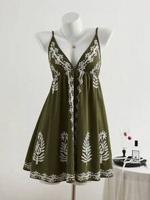 Sweetra 波西米亚风度假优雅低V领印花吊带裙 - 軍綠色 - 查看 1