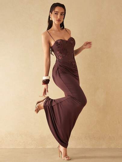 Silquee This Sexy And Elegant Coffee-Brown Dress Features Adjustable Shoulder Straps, Embroidered Jacquard Fabric, And An Asymmetrical Hem. Perfect For Beach Vacations, Dates, Outings, Nightclub Parties, And Summer Gatherings. Also Suitable For Bridesmaids, Weddings, Beach Vacations, Dates/Outings/Nightclub Parties/Gatherings, Elegant Parties/Dates, Parties/Dates, Evening Outings, Bridesmaid Dresses, Romantic Date Outfits, Formal Parties, Graduation Ceremonies, Parties, And Club Events.