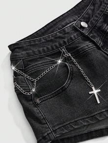 ROMWE Grunge Punk Quần short denim cạp siêu trễ kiểu Punk Y2K cổ điển, gợi cảm với họa tiết dây xích và thánh giá. - màu đen - Xem 3