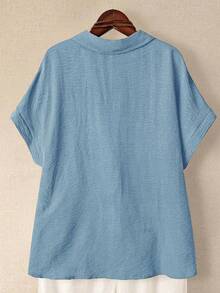 Linhara 大码女式纯色全扣翻领短袖双口袋休闲舒适时尚衬衫 - 淺藍色 - 查看 2