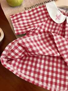 SHEIN Vintaside Kids 2件套女婴新生儿春夏优雅公主风白色绿色彼得潘领荷叶边上衣+短裤套装 - 紅色 - 查看 4