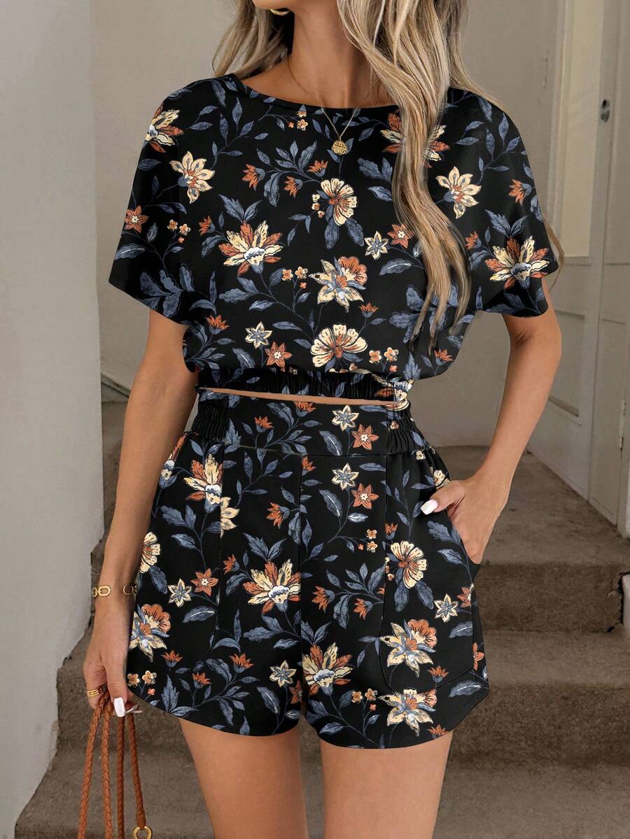 Easowa 女士休闲舒适度假通勤时尚抽象几何线条图案收腰短款上衣和短裤两件套，春夏款 - 彩色 - 查看 1