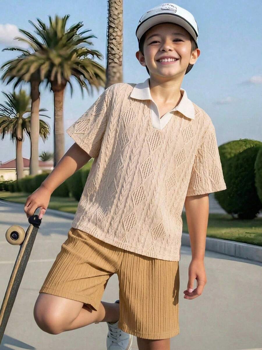 SHEIN Teen Boys Comfortable Casual Vacation Style Textured Fabric Polo Shirt With Collar & Zipper, Matching Textured Fabric Shorts 2-Piece Set, Suitable For Outdoor Play, Street Photography, Party, City Walk - Khaki - View 1