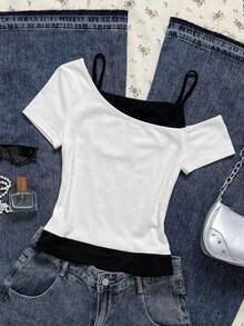 少女音符印花不对称肩部无袖T恤，休闲舒适，适合春夏穿着，设计适合户外、运动、野餐、街头摄影、居家、校园、节日、送礼等场合。 - 灰色 - 查看 2