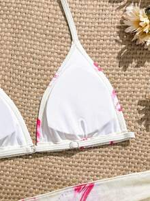 SHEIN Bộ bikini 3 mảnh dành cho thiếu nữ, bộ đồ bơi ba mảnh in hoa mùa hè, thiết kế cổ yếm và cúp ngực tam giác, kèm theo áo khoác chống nắng, thân thiện với da và nhanh khô, bộ bikini đi biển cho bé gái. Đồ bơi bikini in hoa cho bé gái kèm khăn choàng, đồ bơi mùa hè, bikini tam giác cho bé gái kèm áo khoác ngoài. - Nhiều màu - Xem 5
