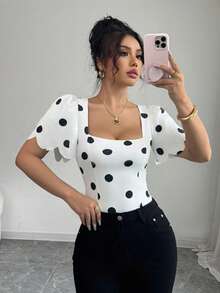 Elenzga Áo croptop nữ thời trang chấm bi Pháp tay cánh hoa, áo thun ôm dáng cổ vuông tay phồng thanh lịch, áo kiểu dễ thương cho nữ, áo tay ngắn, áo tay phồng, áo chấm bi đen trắng, áo chấm bi nữ, trang phục chấm bi nữ, áo chấm bi cho nữ, quần áo chấm bi cho phụ nữ, áo tay phồng, trang phục nữ. - trắng - Xem 3
