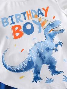 SHEIN Playful Pals Conjunto de camiseta e shorts com estampa de dinossauro 3D e chifre para aniversário infantil (2 peças), ideal para fotos de aniversário e para a primavera/verão. - Multicolorido - Ver 9