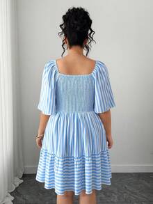 Elenzga 大码女式新款优雅蓝白条纹短袖休闲收腰A字中长连衣裙 - 彩色 - 查看 2