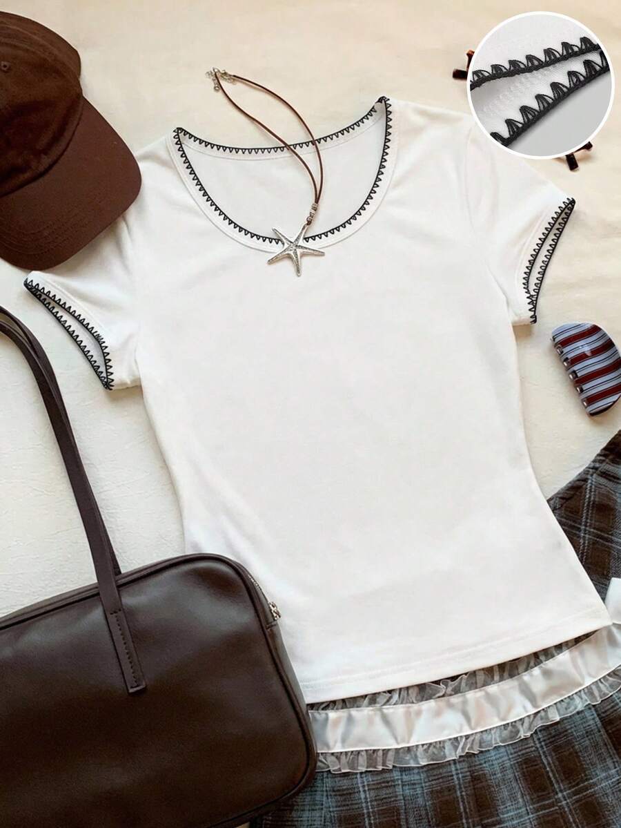 SHEIN EZwear 女士休闲舒适撞色贝壳花刺绣T恤 - 白色 - 查看 1