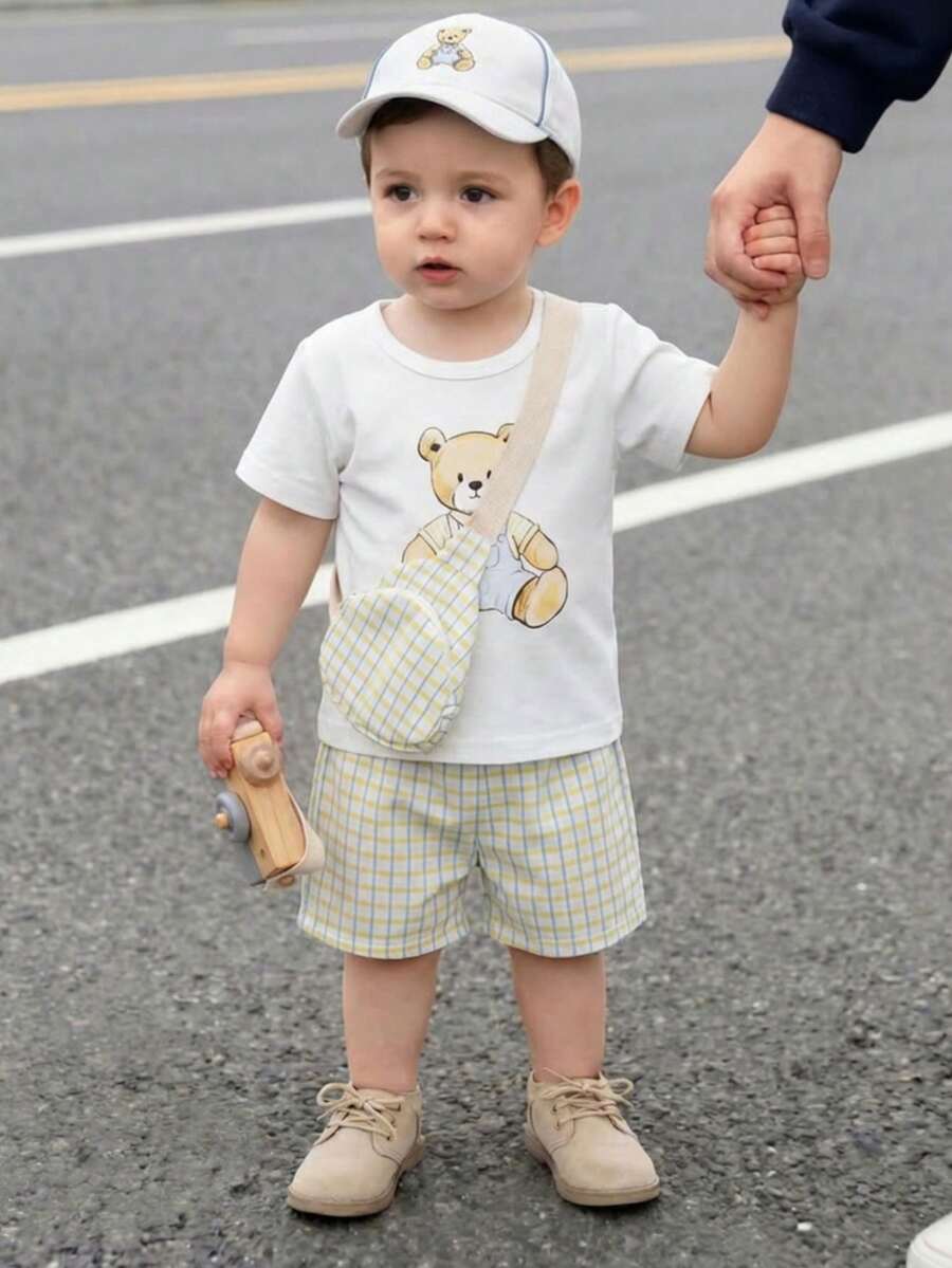 Souflis Souflis 三件套男婴/幼儿男童套装:小熊印花T恤、短裤和斜挎包,时尚、休闲、可爱、百搭,适合夏季各种场合。 - 彩色 - 查看 1