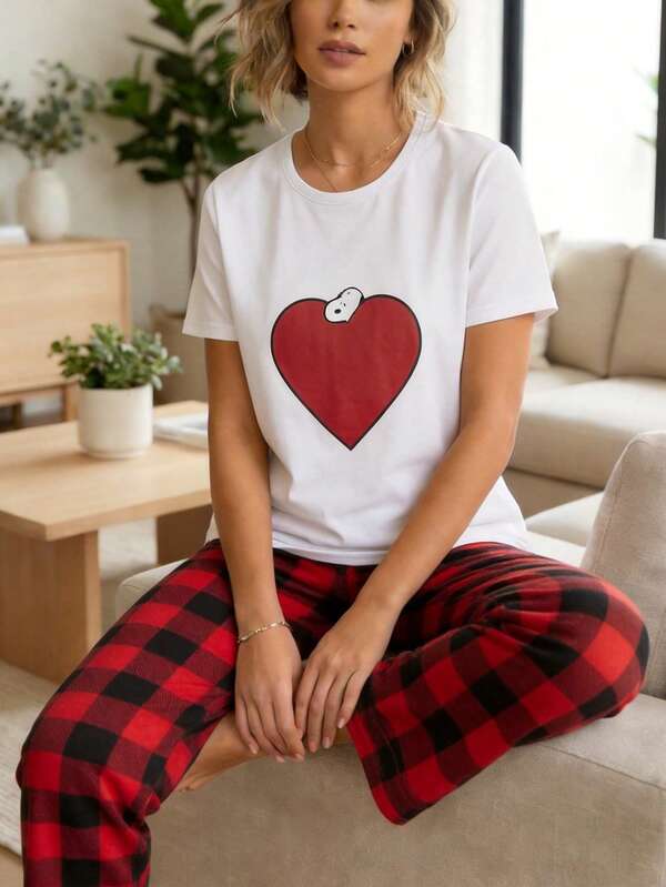 Pijama mujer de 2 piezas, camiseta manga corta y pantalón largo confeccionado en tela afelpada de grosor ligero, conjunto cómodo ideal para dormir, homewear, loungewear, ropa de descanso, estilo casual femenino, versátil y suave