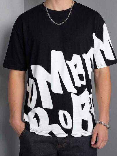 SHEIN 男童休闲街头风大字母印花套头T恤，适合春夏穿着，日常穿着、户外活动、运动、上学、街头风、派对和休闲场合。