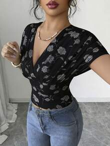 Elenzga Áo thun nữ mùa xuân/hè dệt kim lưới co giãn in họa tiết hoa hồng, ôm sát, cổ chữ V sâu, tay ngắn raglan nhún bèo, tay cánh dơi, thắt eo, gợi cảm và thanh lịch, họa tiết ngẫu nhiên. - Nhiều màu - Xem 5