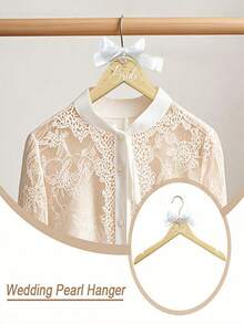 SHEIN 1 Móc treo đồ bằng gỗ đính ruy băng ngọc trai giả - Móc treo đồ cưới cho cô dâu, Móc treo quần áo nhẹ, Quà tặng thanh lịch cho cô dâu, cặp đôi mới cưới, Trang trí đám cưới - Màu be - Xem 8