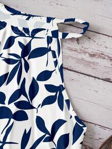 SHEIN LUNE Plus Size Women Floral Print Halter Neck Camisole, Suitable For Spring And Summer - Multicolor - View 4