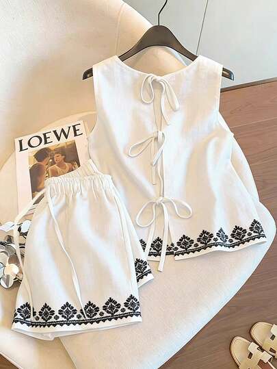 GlowEve Women Floral Print Backless Sleeveless Shirt And Shorts 2 Pieces Set