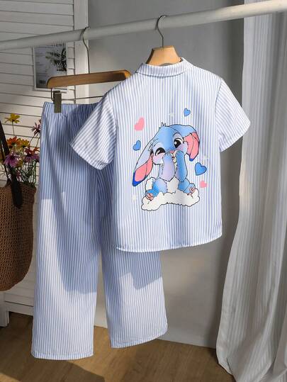 SHEIN 适合度假、上学的少女休闲街头服饰，卡通印花条纹衬衫和裤子套装