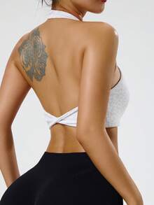 Dewbera Women's Leopard Print Jacquard Racerback Sports Bra - White - View 3