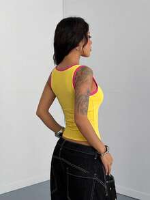 SHEIN HypeZone 女士时尚黄红撞色印花方领吊带背心 - 黃色 - 查看 2