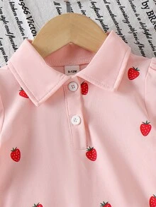 SHEIN Playful Pals 女嬰休閒草莓印花荷葉邊裙襬 Polo 領短袖洋裝，可愛夏季生日戶外玩樂穿搭，粉色與紅色幼童洋裝 - 粉色 - 查看 5