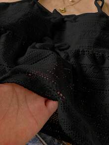 少女蝴蝶结镂空吊带背心，时尚夏季休闲穿搭，可搭配牛仔裤，适合娇小身材的夏季女装，可爱夏季上衣，夏季休闲上衣。夏季上衣。夏季穿搭，柔软舒适上衣。 - 黑色 - 查看 5