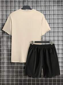 Manfinity Homme Bộ áo thun và quần short nam phối hợp họa tiết ngọn lửa và chữ cái, màu kaki, trang phục thường ngày. - màu đen - Xem 2