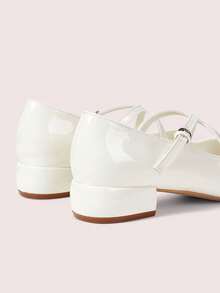 CUCCOO DOLLMOD 女鞋 圆头 白色亮面PU 基本款交叉绑带可爱百搭校园风玛丽珍粗跟高跟鞋 - 白色 - 查看 3