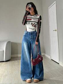 SHEIN EZwear Bộ đồ đua xe mô tô ôm sát in họa tiết, mẫu mới ra mắt mùa Xuân/Hè 2026, phong cách tối giản thường ngày, phù hợp cho mùa Xuân/Hè, các sự kiện đua xe, phong cách Y2K, họa tiết đua xe cá tính và gợi cảm. - Nhiều màu - Xem 5