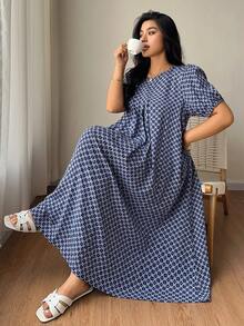 Dazy Plus Plus Size Elegant Leaf & Floral Pattern Loose A-Line Long Nightgown, Comfortable Sleepwear Summer - Royal Blue - View 4
