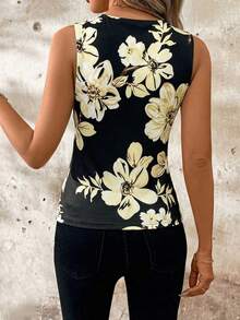 SHEIN Clasi Floral Print Scallop Neck Women T-Shirt - Black - View 2