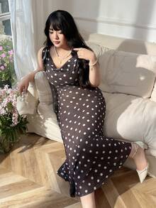 CovetEZ 大码女式波点印花宽松领无袖优雅连衣裙 - 棕色 - 查看 3