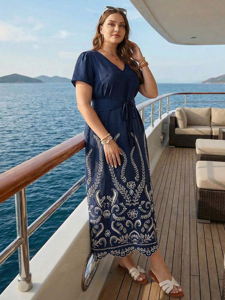 Plus Size Women's Summer Casual Vacation Country Belt Floral Print Short Sleeve Navy Blue Long Dress,Spring/Summer,Summer/Vacation,Summer Holiday,Spring Break Outfits ,Vacation Outfits Women ,Holiday Outfits For Women,Going Out Outfits,2026 New Clothes,Simple And Fashionable For Everyday Wear,Suitable For Summer, Vacation, Daily Wear,Suitable For Summer, Vacation, Daily Wear,Dresses For Women,Flowy Dress ,Beach Outfits For Women,Casual Vacation Boho Dress,Summer Dresses, Country Women's Summer Dresses,Casual Dresses For Women,Nautical Dresses For Women,Country Concert Outfit