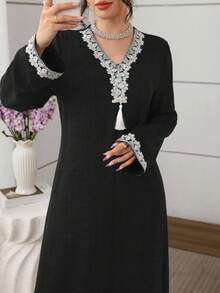 Al Najma Embroidered Loose Elegant Long Sleeve Turkish & Arabic Traditional Maxi Dress For Women - Black - View 1