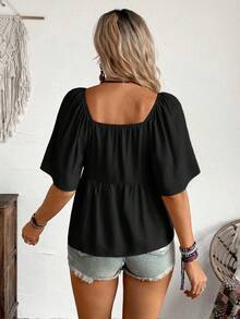 LanaWest 女士复古杏色时尚V领镂空钩编拼接花瓣袖松紧腰宽松下摆波西米亚风度假衬衫，春夏款 - 黑色 - 查看 2