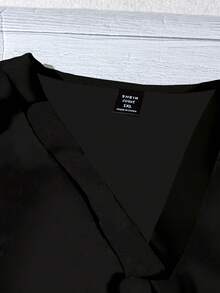SHEIN RusticEase Áo sơ mi đen phong cách tối giản thường ngày với điểm nhấn ren ở tay áo, đa năng cho mùa xuân/hè. - màu đen - Xem 5