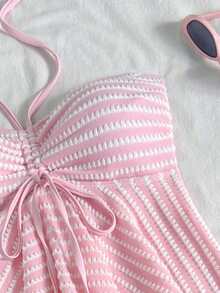 SHEIN Swim Mod 女士沙滩套装，浅粉色条纹纹理面料，无肩带细肩带，前抽绳设计，时尚休闲度假性感甜美可爱，女士泳衣套装，吊带比基尼 - 淺粉色 - 查看 5